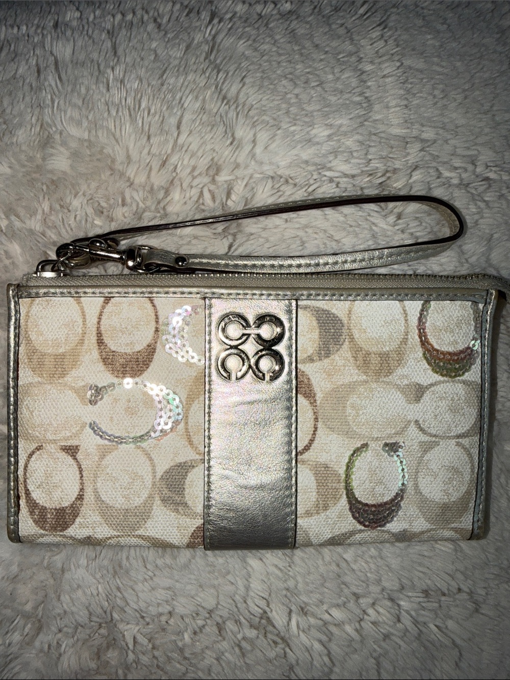 COACH Signature Julia Op Art Sequin Zippy Wristlet Wallet Clutch Platinum